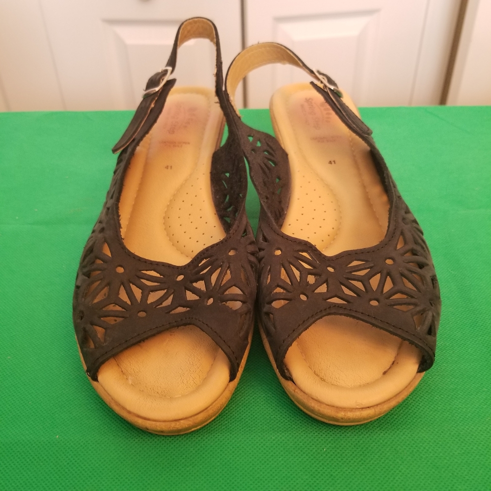 Women's Black Slingback Sandals